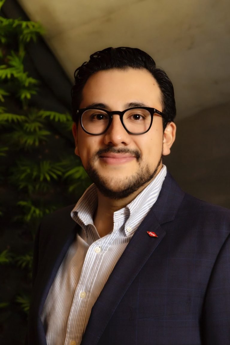 Mauricio Dow