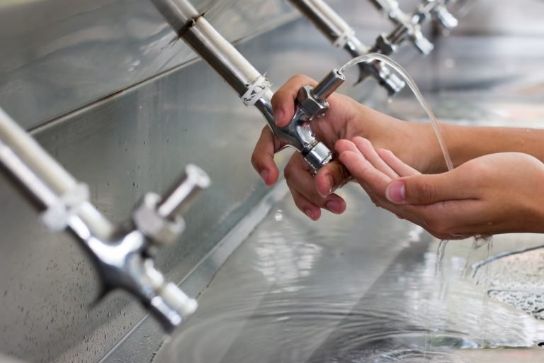 Water,Cooler,For,Drink,Use,In,School