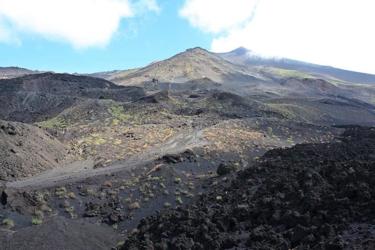 etna-gd2fc8eec4_1280