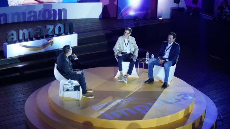 Capacitan a miles de emprendedores a través de Amazon Impulsa