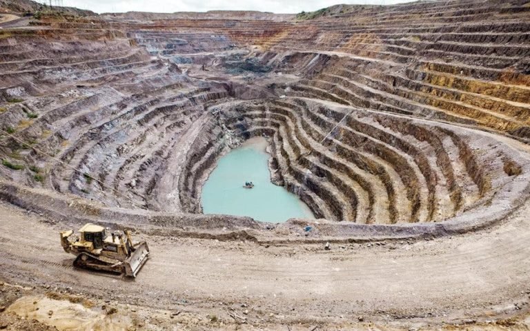 Irán dice haber descubierto un depósito enorme de litio.