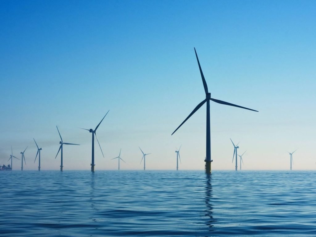 Proyectos eólicos duplicarán ingresos de Fincatieri en alta mar.