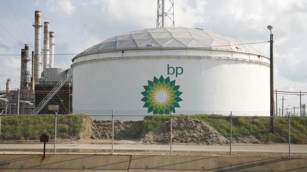 Combustibles fósiles han hecho un enorme bien: presidente de BP.