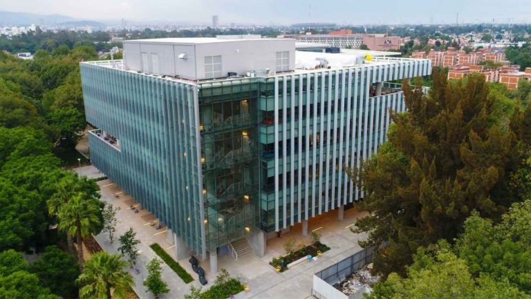 Otorgan reconocimiento internacional al Tec de Monterrey por edificios sustentables.