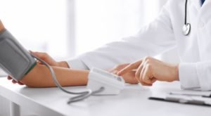Más mexicanos acuden al sector privado por problemas de salud.