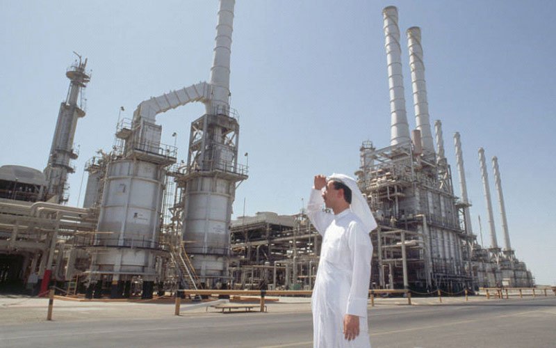 Arabia Saudita reduce su producción de petróleo para agosto.