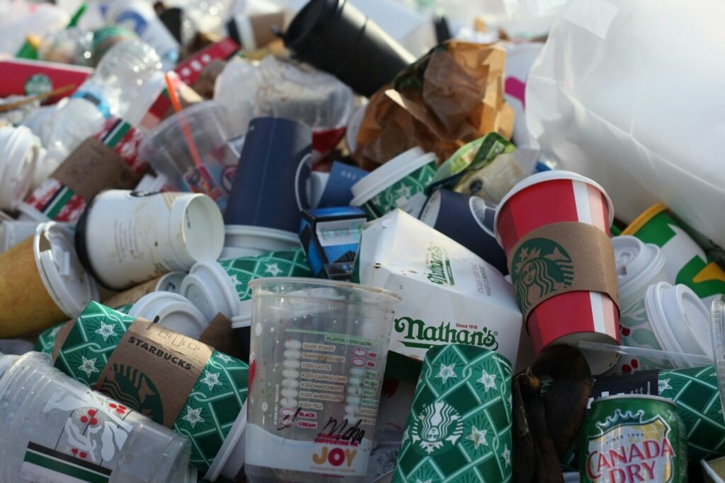 Los plásticos biodegradables sólo se pueden degradar bajo en condiciones especiales, de lo contrario, pueden ser contaminantes.
