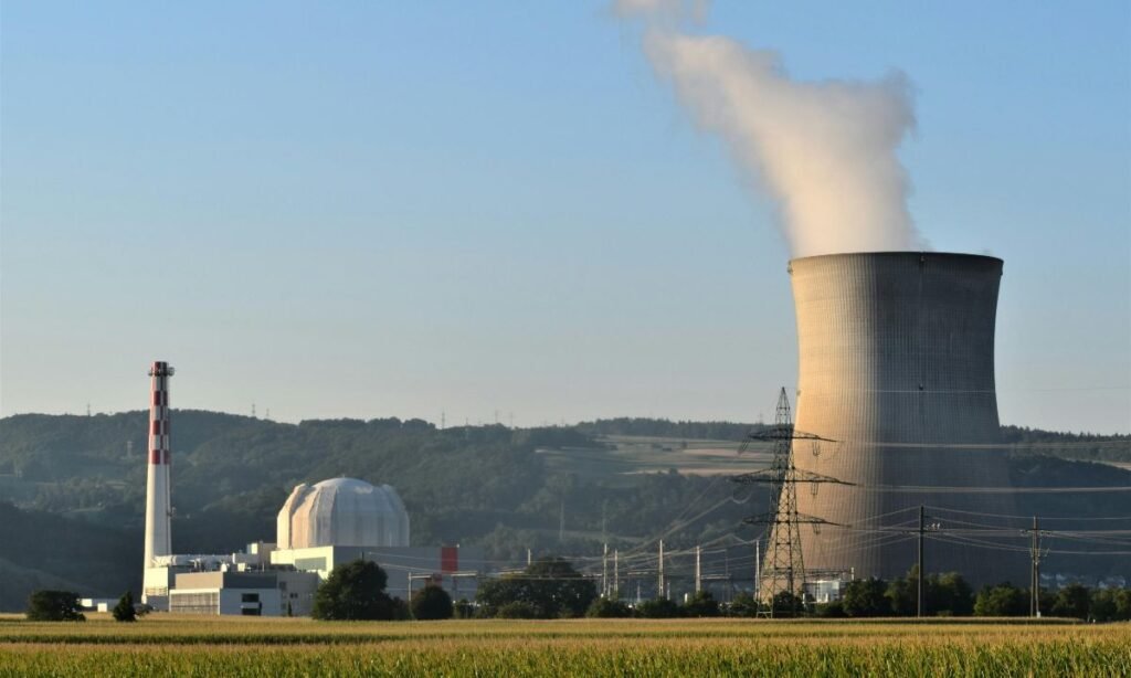 energía nuclear Foto de Daniele La Rosa Messina en Pexels