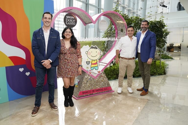 Firman convenio contra el cáncer infantil