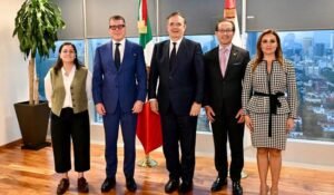 Toyota México, Marcelo Ebrard, Luis Lozano