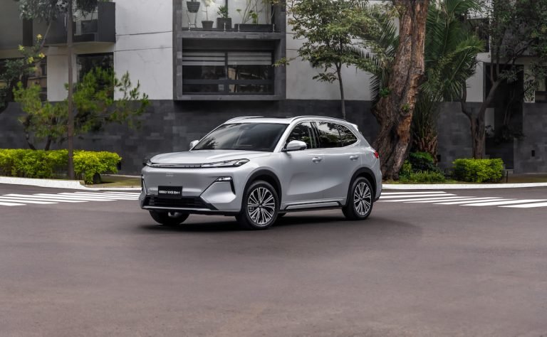 Geely Ex5 EM-i 2 (1)